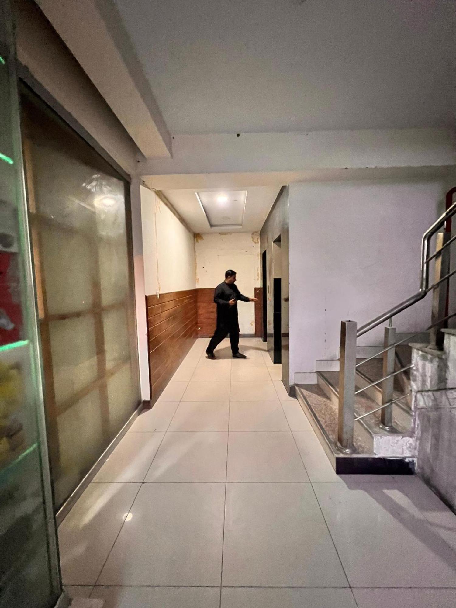 Crystal Comfort Studio Rawalpindi Room photo